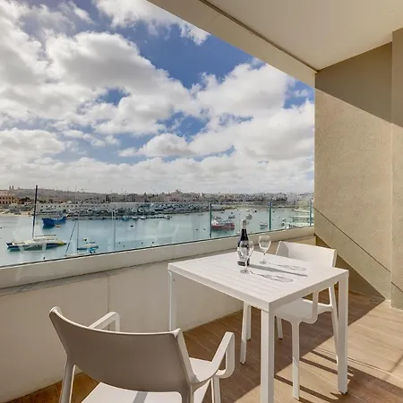 Luxe With Valletta And Harbour Views 슬리에마