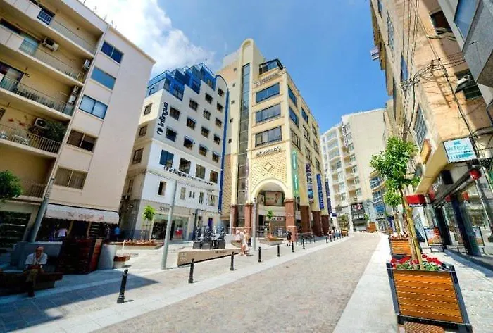 Lejlighed Luxe With Valletta And Harbour Views