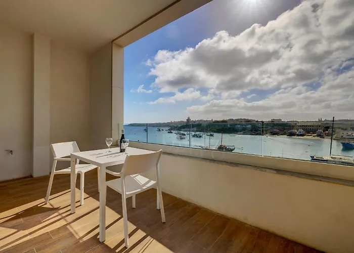 Luxe With Valletta And Harbour Views *