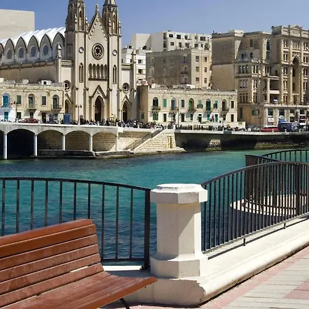 Luxe With Valletta And Harbour Views Apartman Sliema